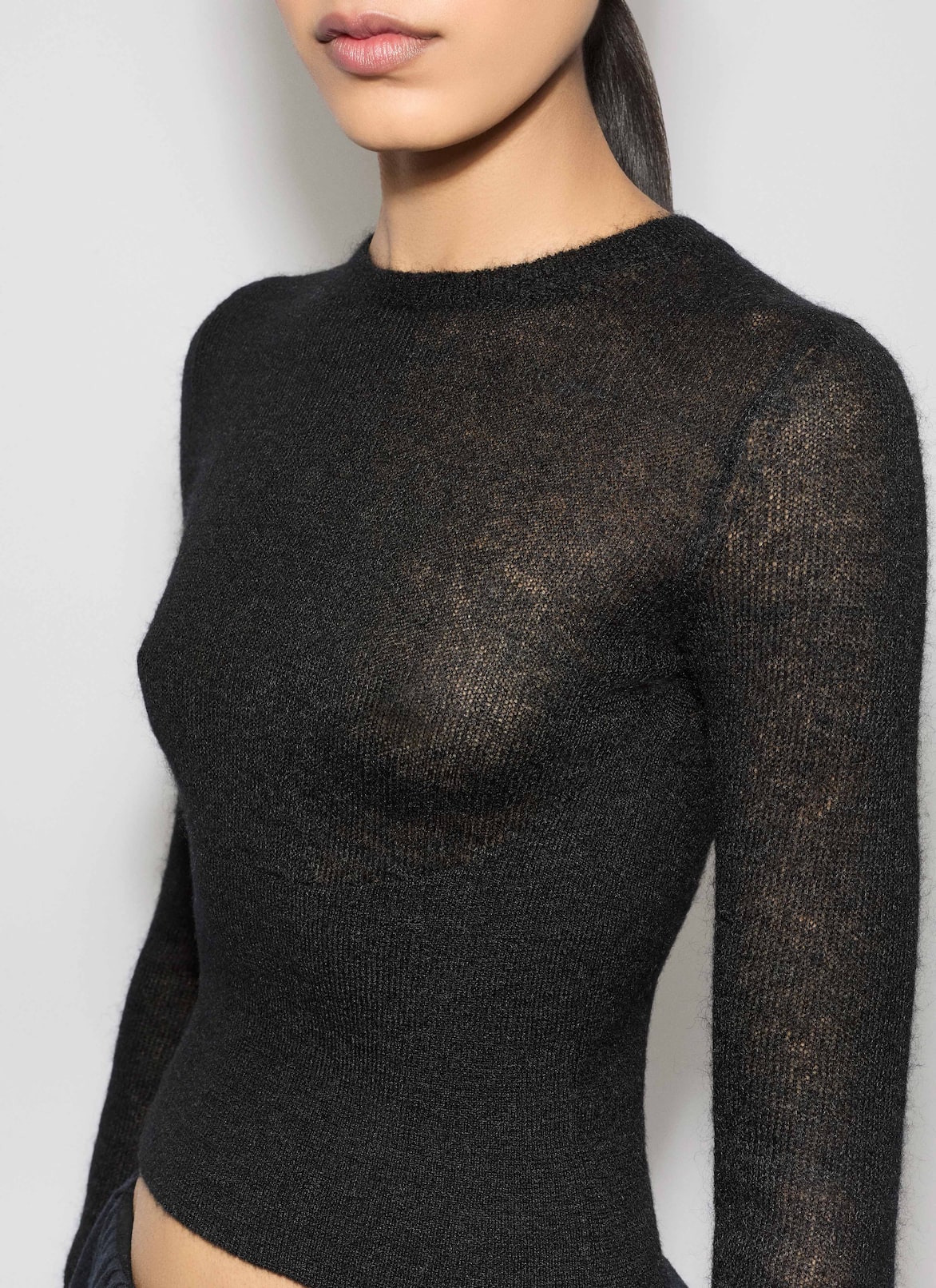 JERSEY CORTO DE PUNTO DE MOHAIR ALAÏA NEGRO  JERSEY CORTO DE PUNTO DE MOHAIR